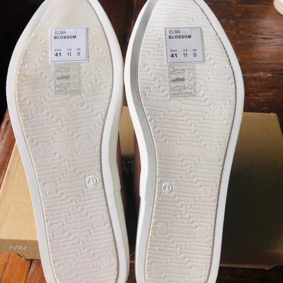 Matt & Nat NEW Elma VEGAN slides US10 EU 41 - Picture 2 of 8